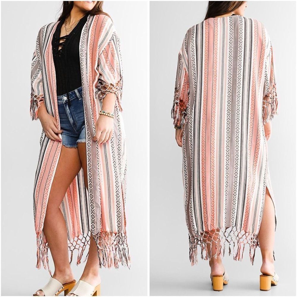 NWT Ariat Sunset Fringe Kimono Multicolor Peach Gray White Pink Size XS / S